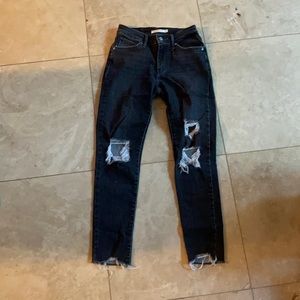 levi’s black denim skinny jeans